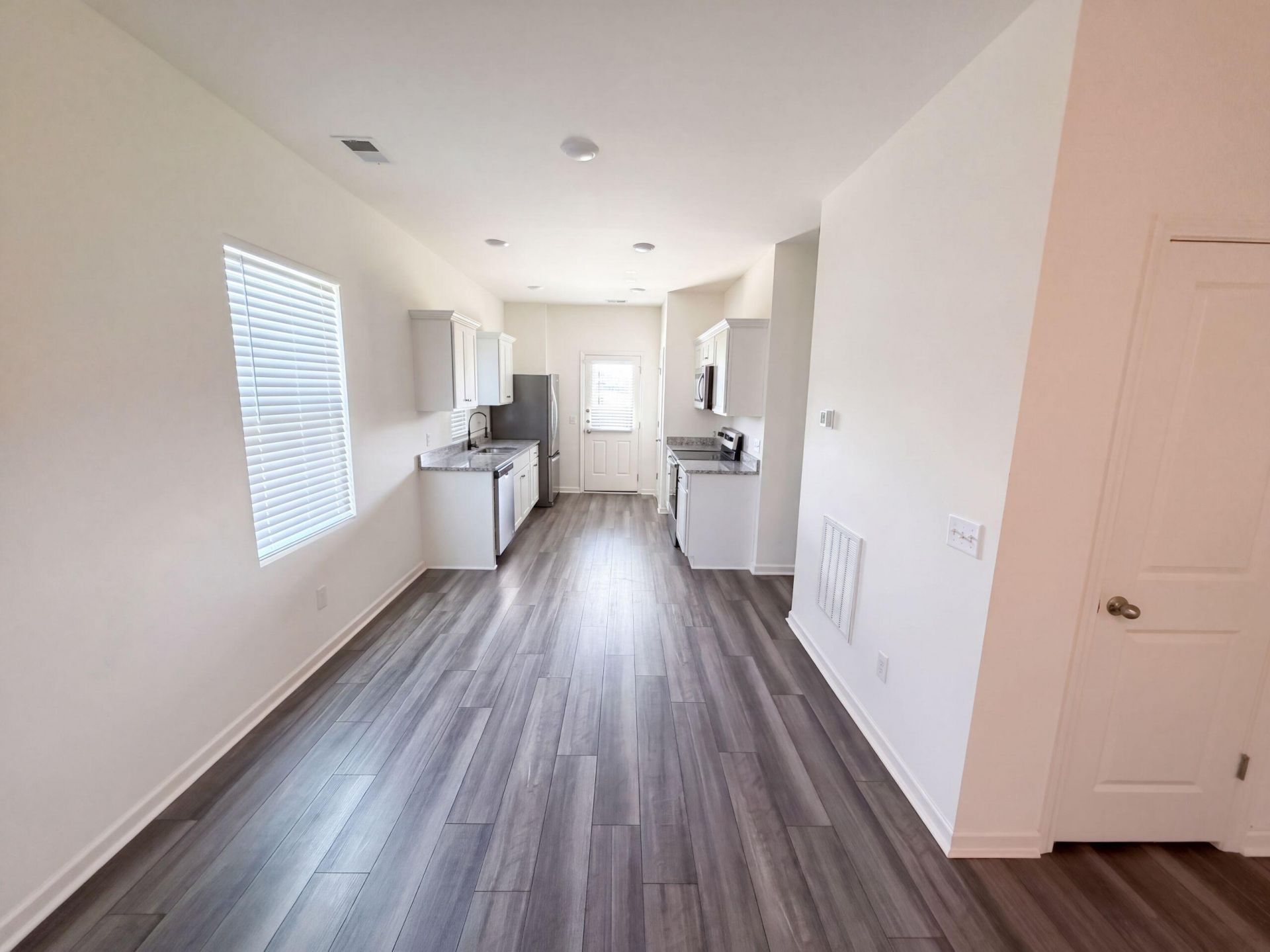 615 Polaris Way Photo 8