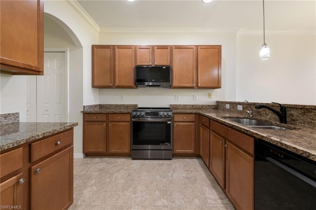 15346 Summit Place Cir, Unit 161, Naples, FL 34119 Photo