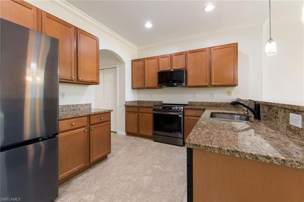 15346 Summit Place Cir, Unit 161, Naples, FL 34119 Photo