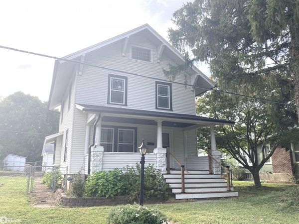 1817 River Street, Burlington, IA 52601