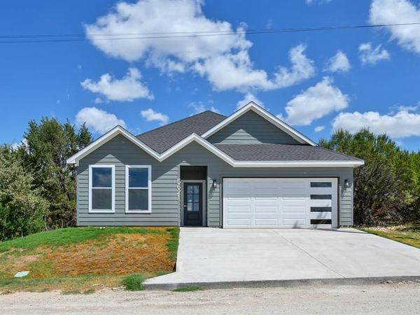 5621 San Jacinto Drive , Granbury, TX 76048