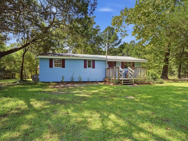 2098 S County Highway 183, DeFuniak Springs, FL 32435