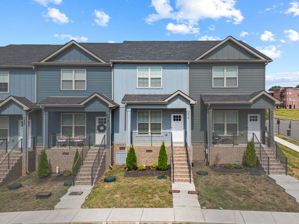 214 Franklin St , Pleasant View, TN 37146