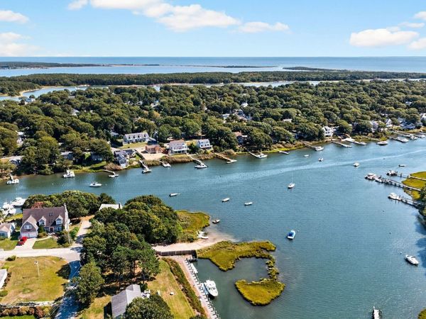 39 Antlers Shore Drive, Falmouth, MA 02536