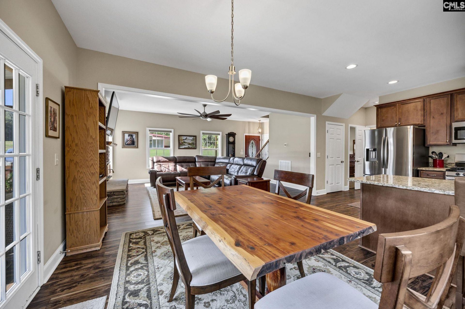 266 Middlefield Road  Photo 11