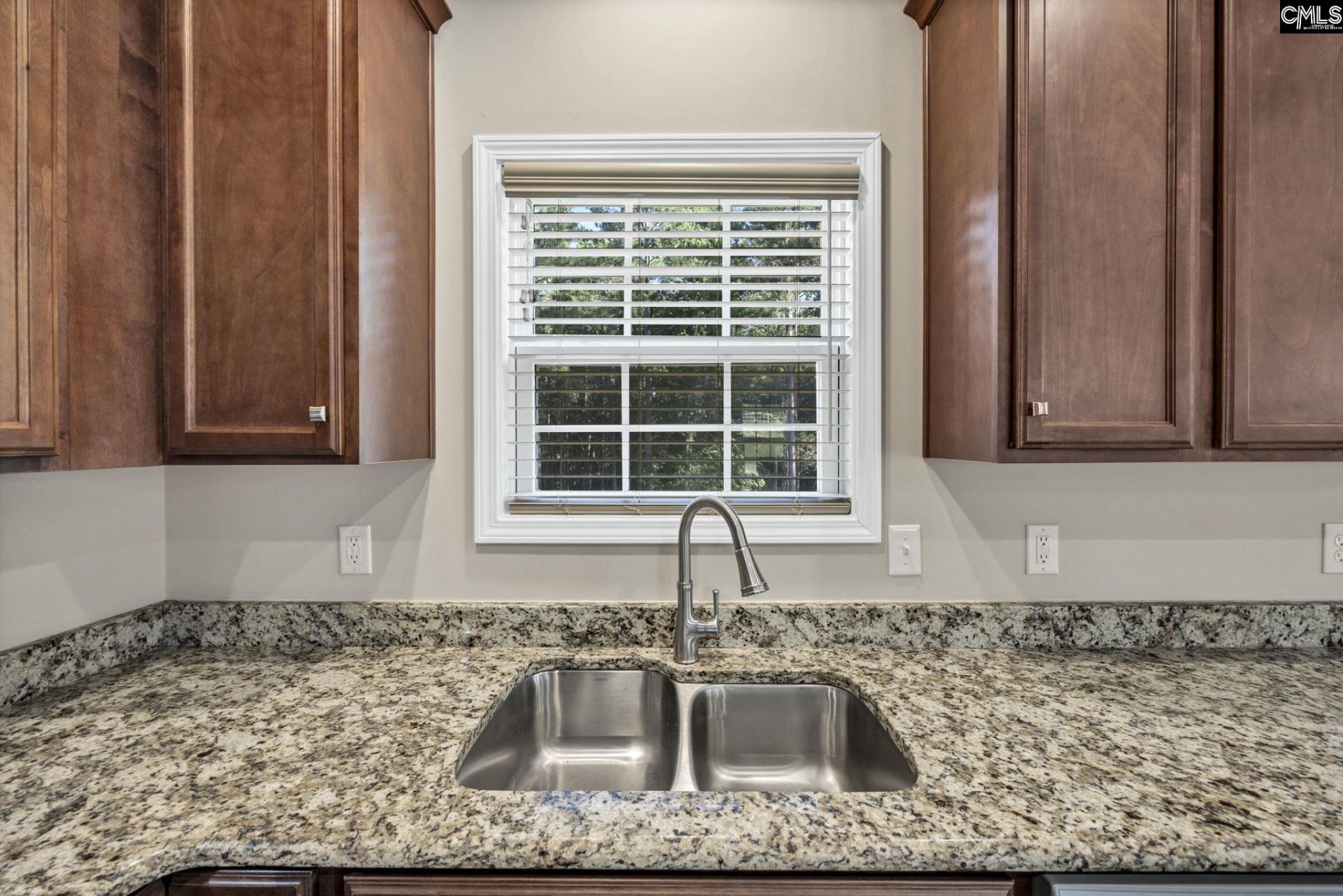 266 Middlefield Road  Photo 14