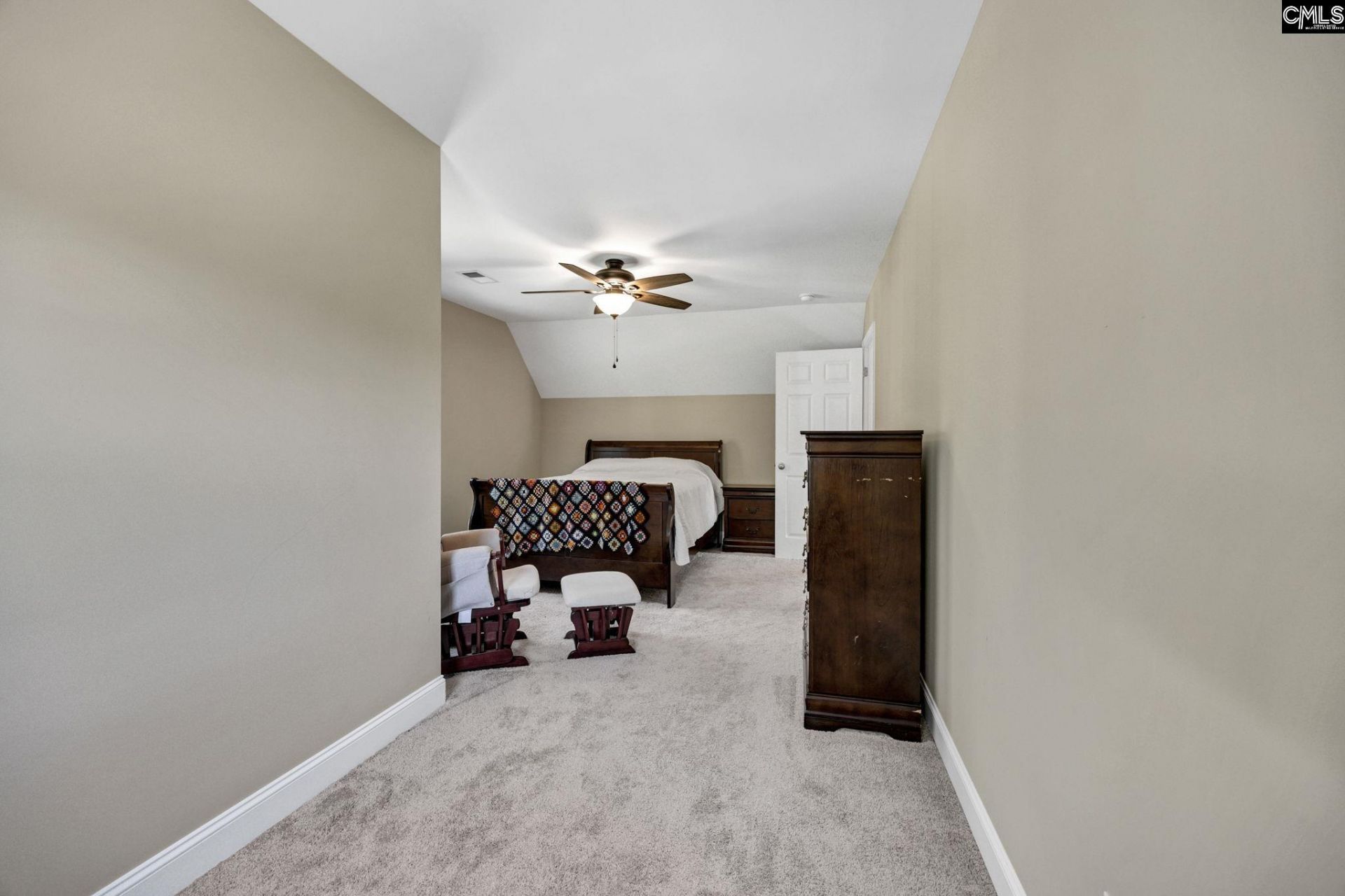 266 Middlefield Road  Photo 33