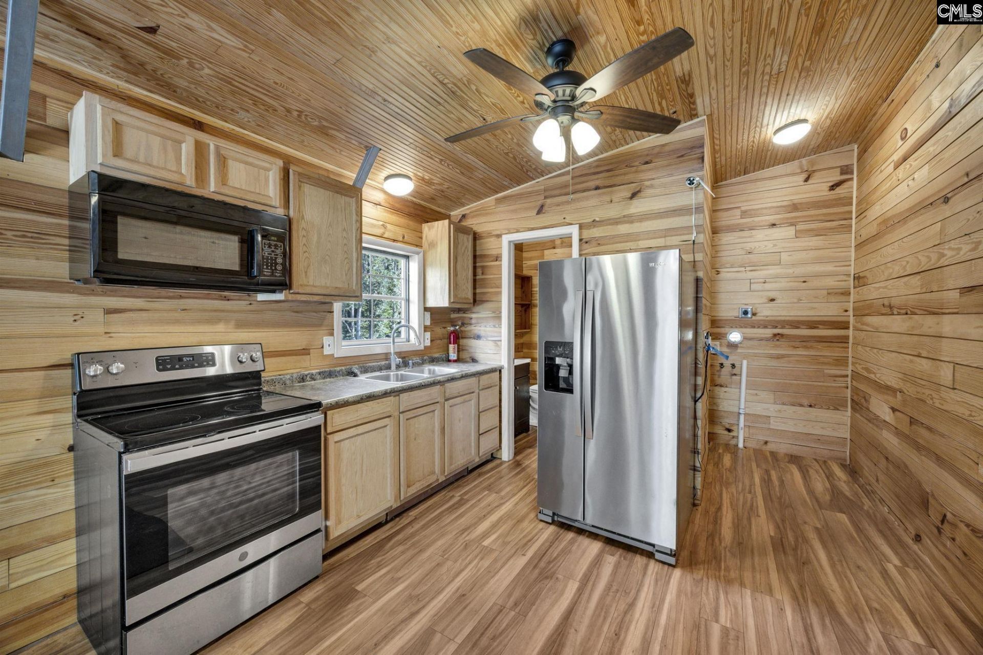 266 Middlefield Road  Photo 39