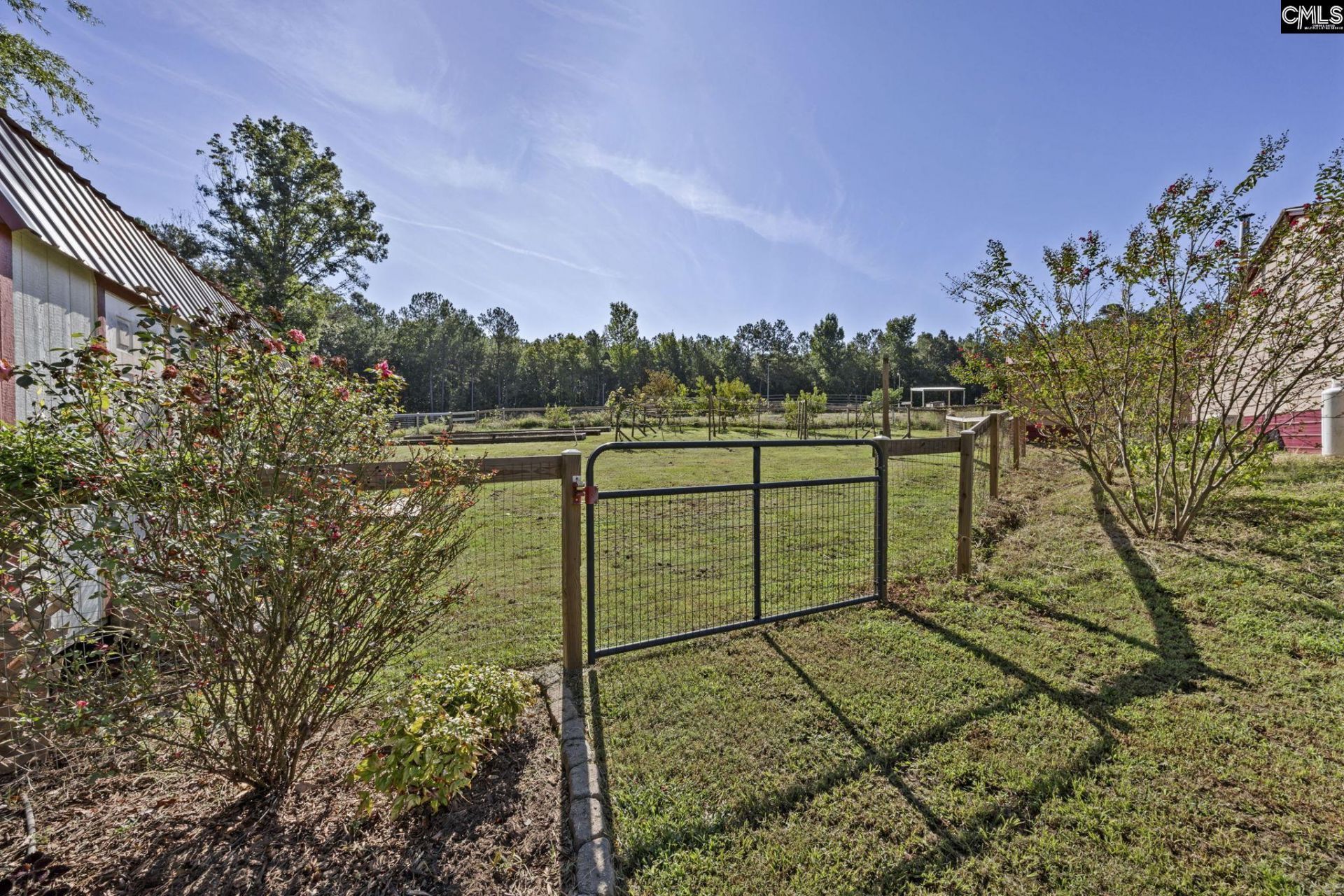 266 Middlefield Road  Photo 56