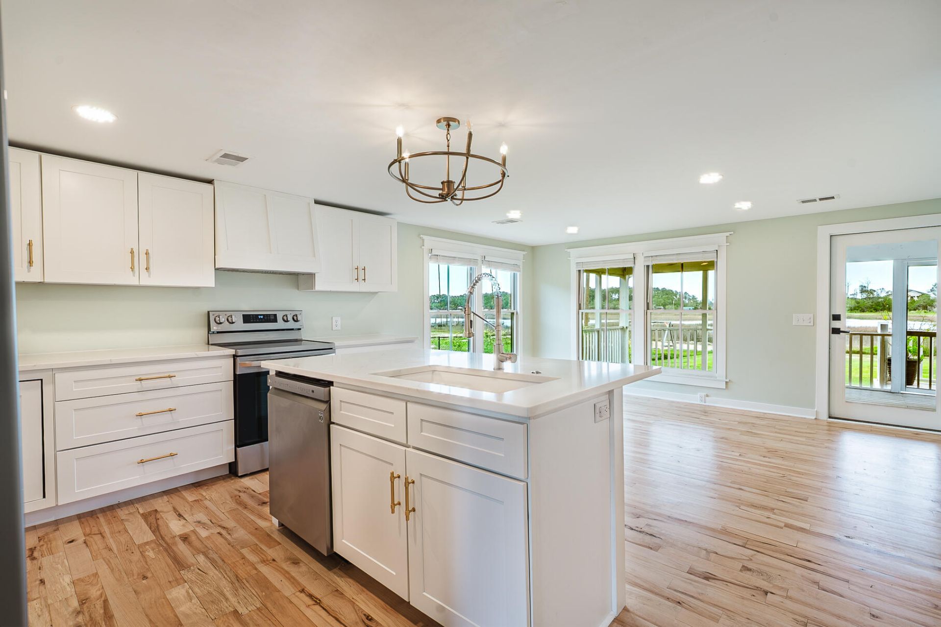 1269 River Road Photo 9