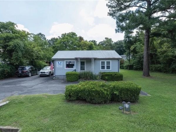 1722 N Gregg Avenue , Fayetteville, AR 72703