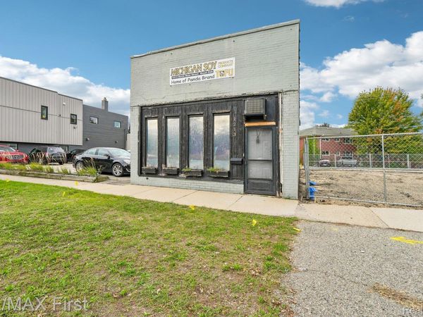 1213 N Main Street , Royal Oak, Mi 48067