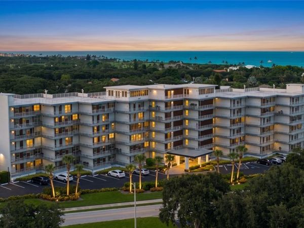 935 E Causeway Boulevard , Unit 303, Vero Beach, FL 32963