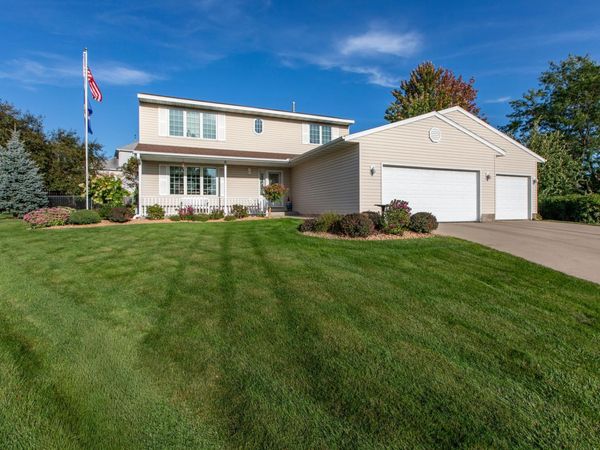 4422 Surrey Lane NW, Rochester, MN 55901