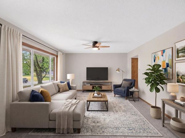 18212 Ginavale Lane, Eden Prairie, MN 55346