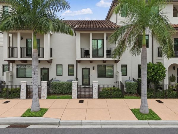 4278 NW 82nd Ave, Doral, FL 33166
