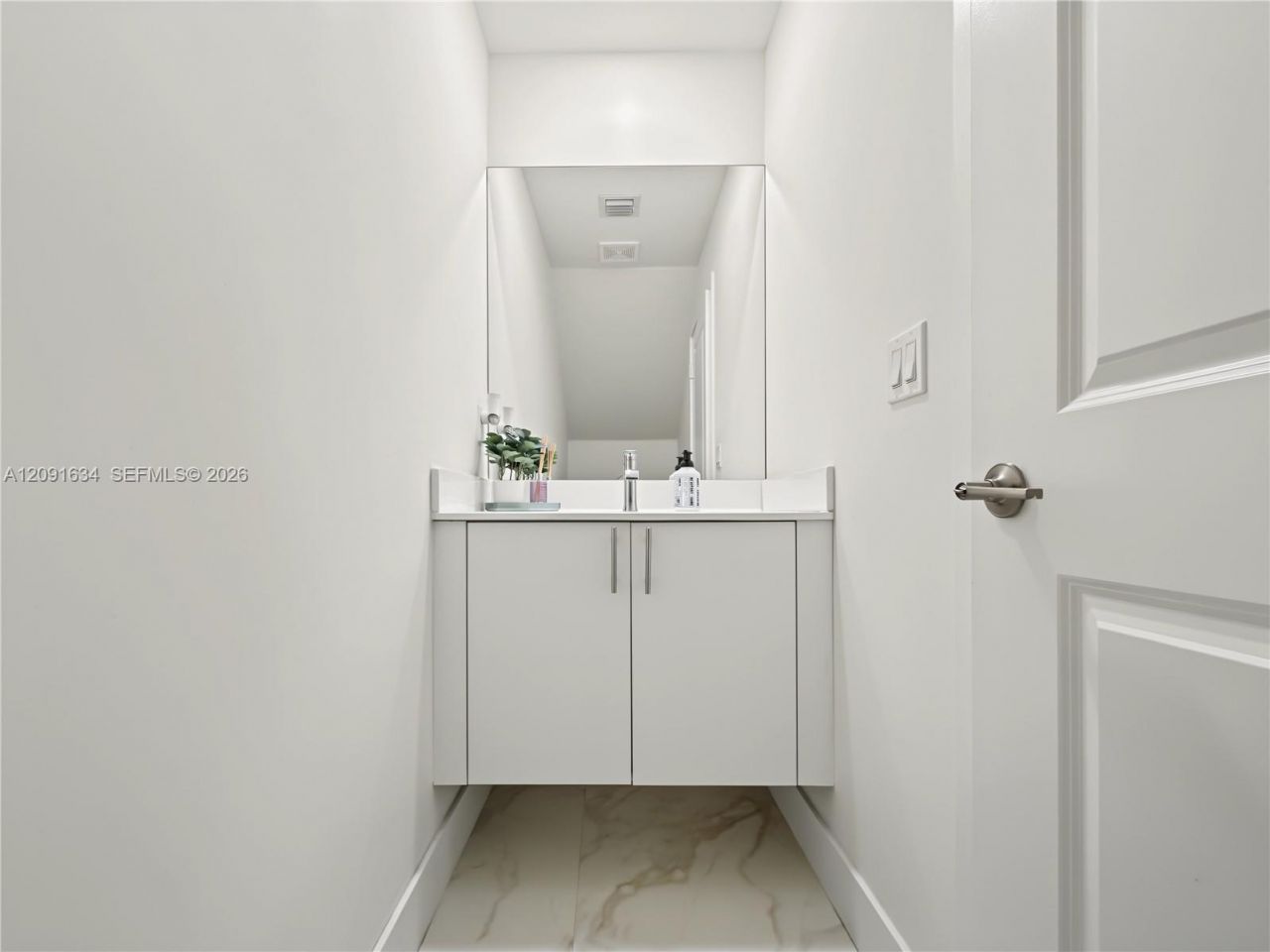 4278 NW 82nd Ave, Doral, FL 33166 Photo