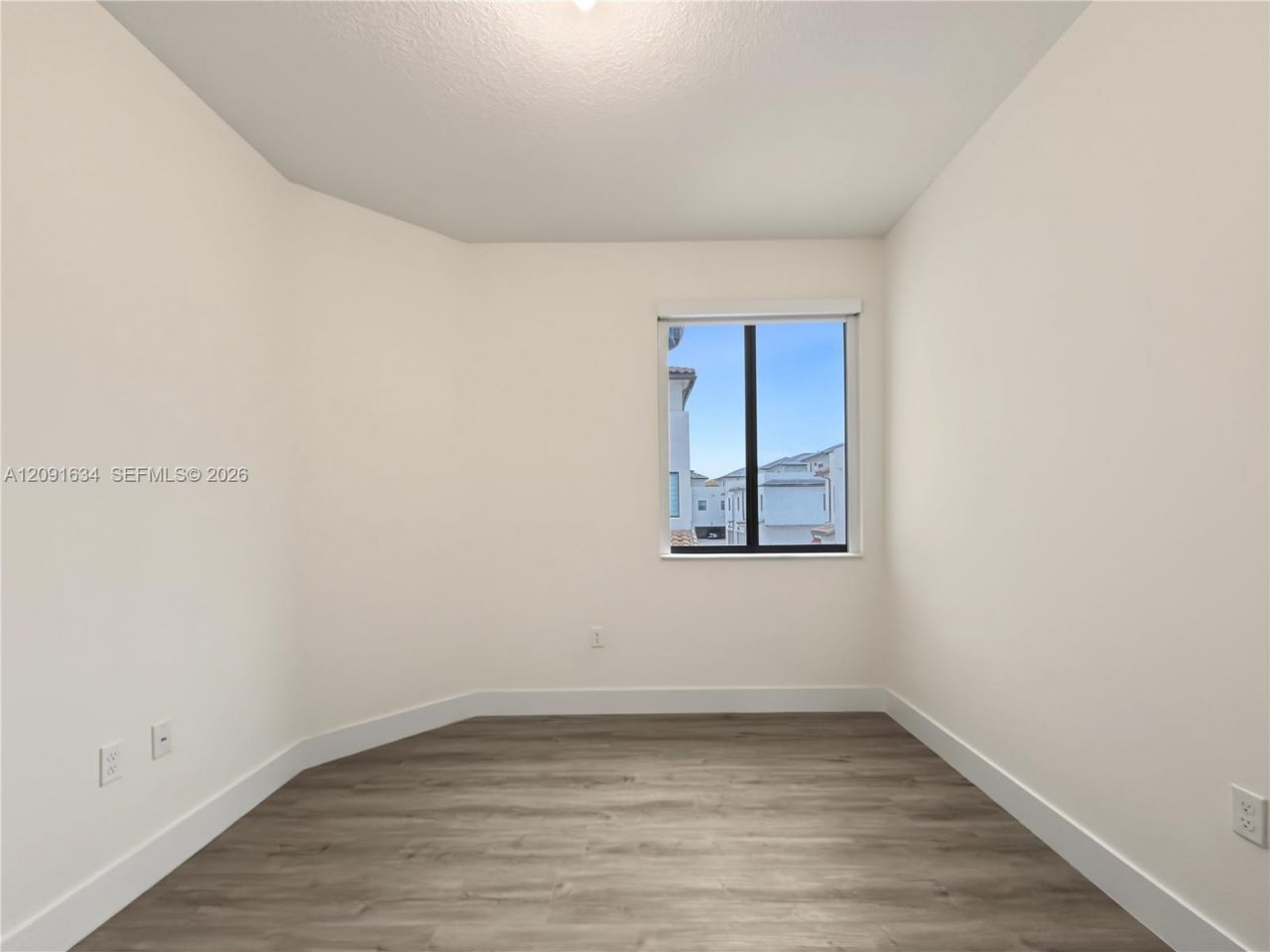 4278 NW 82nd Ave, Doral, FL 33166 Photo