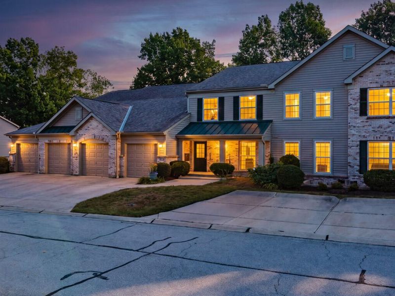 1804 Ashley Court, Unit 302, Florence, KY 41042 Photo 2