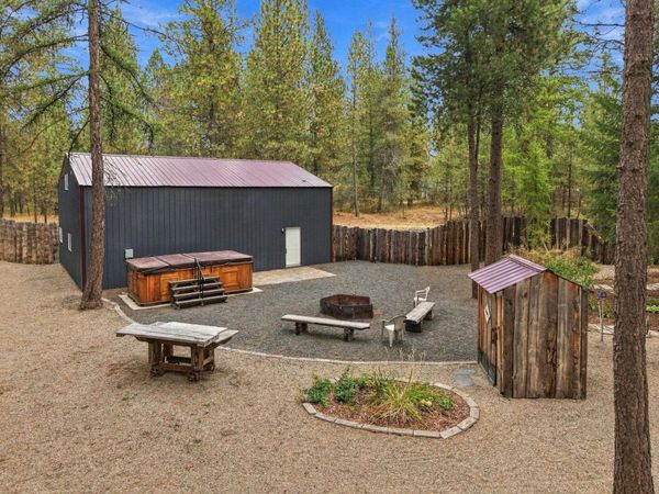 32609 N Perry Rd, Deer Park, WA 99006