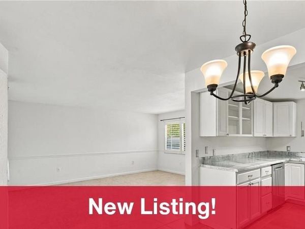 4290 Gulfstream DR , Unit 5, NAPLES, FL 34112