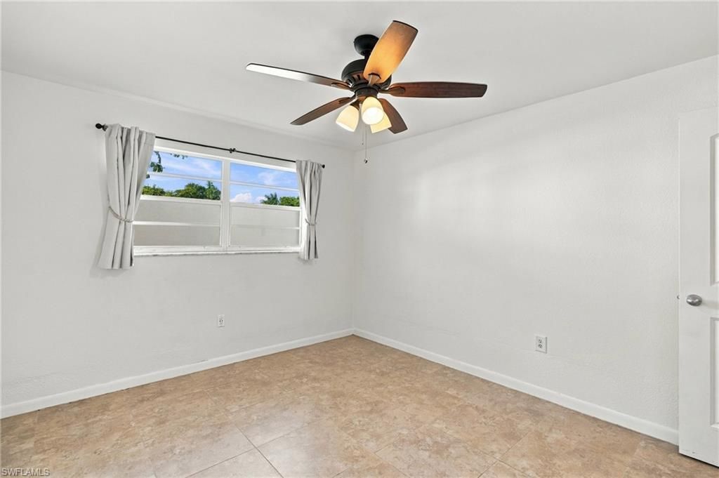4290 Gulfstream Dr, Unit 5, Naples, FL 34112 Photo
