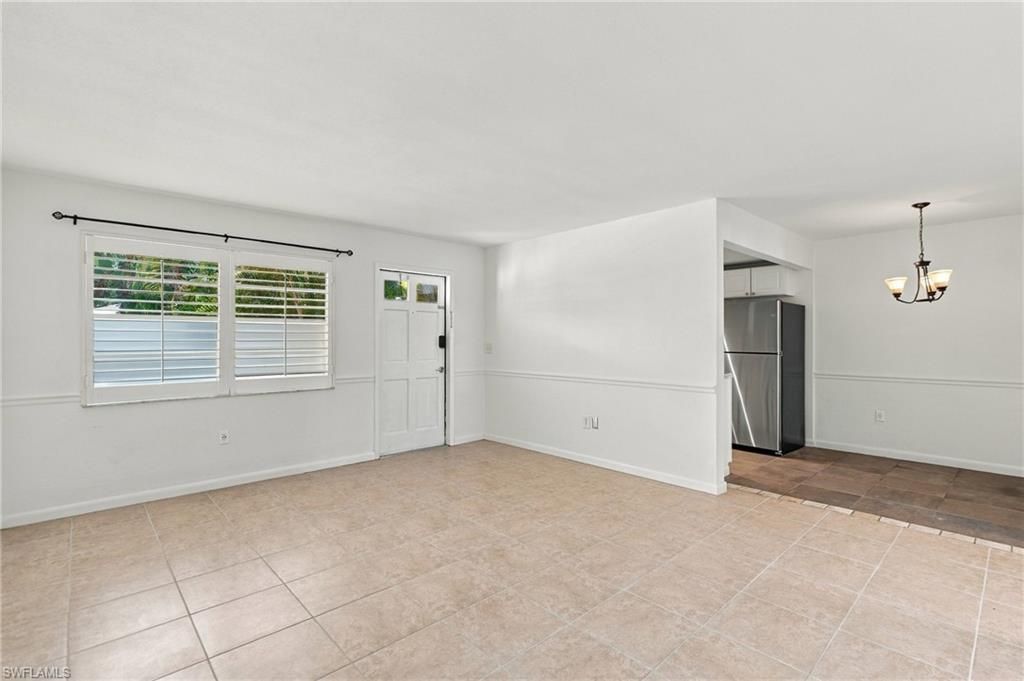 4290 Gulfstream Dr, Unit 5, Naples, FL 34112 Photo