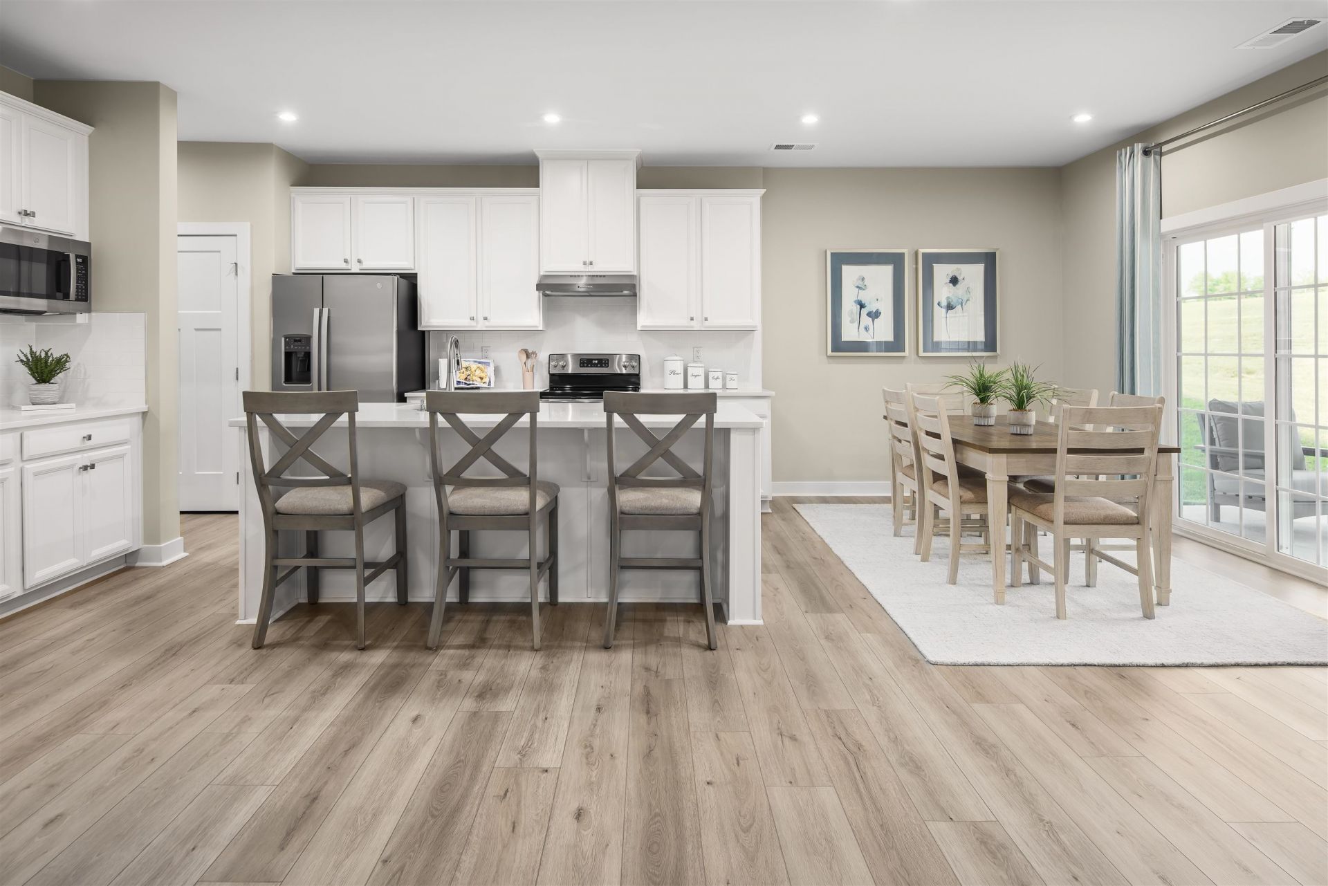 181 Copper Pointe Loop  Photo 2