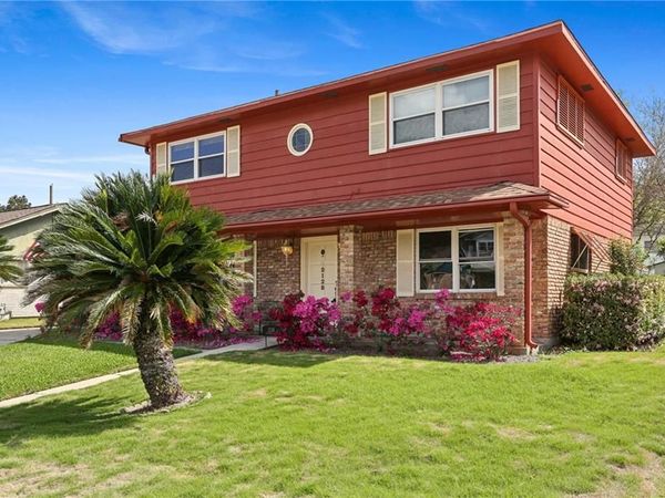 2128 VALENTINE Court , New Orleans, LA 70114