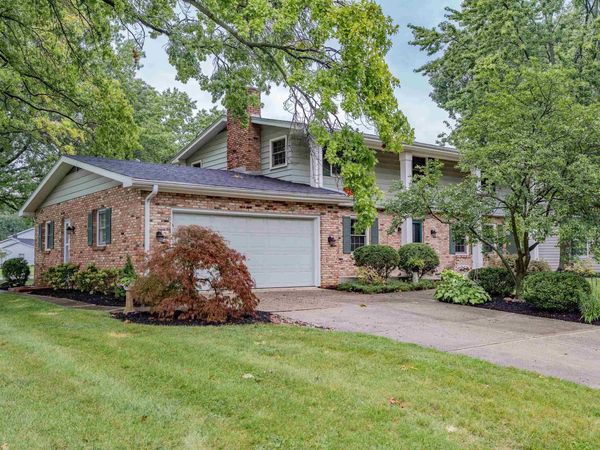 3211 Delray Drive, Fort Wayne, IN 46815