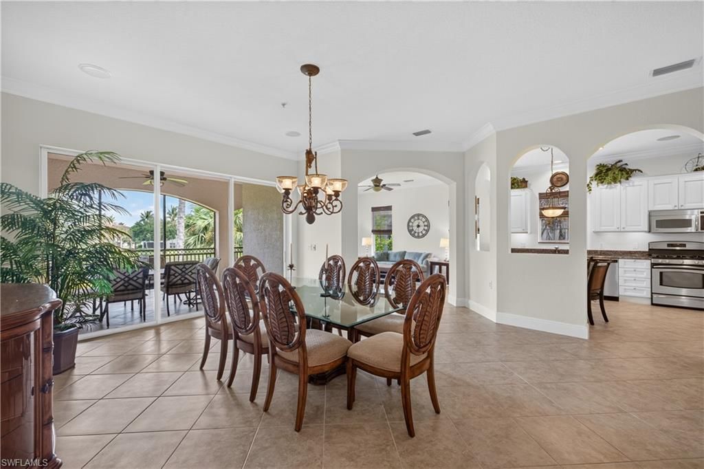 3177 Aviamar Cir, Unit 202, Naples, FL 34114 Photo