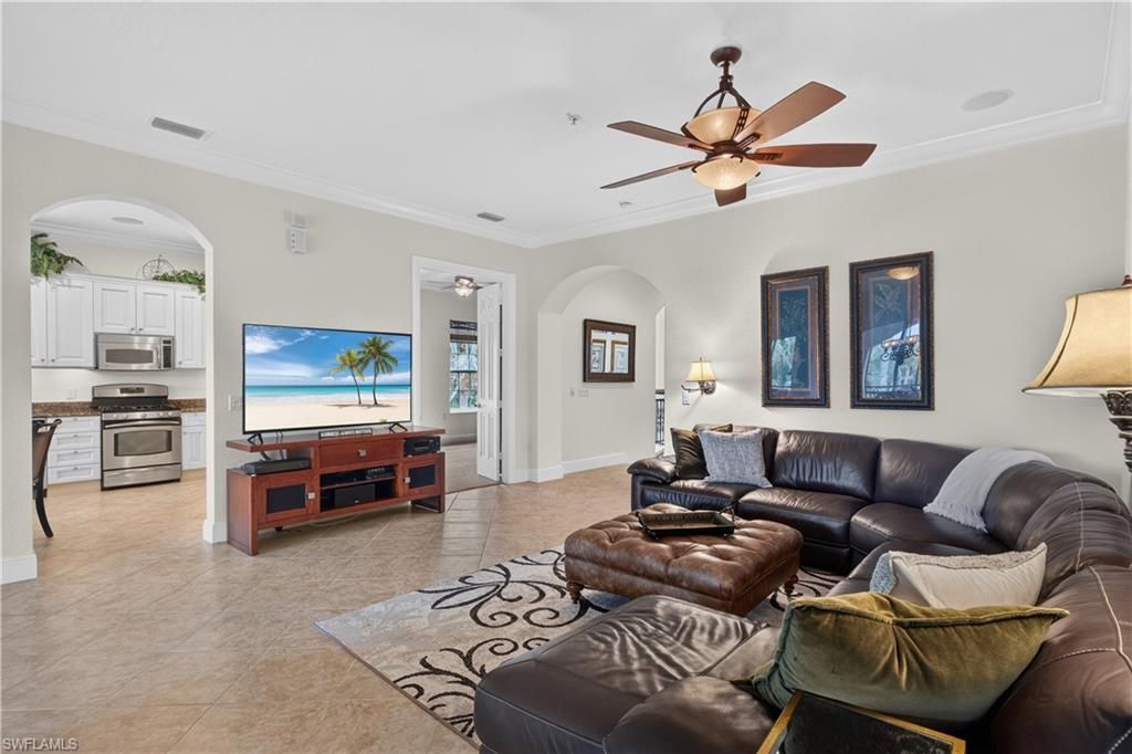 3177 Aviamar Cir, Unit 202, Naples, FL 34114 Photo