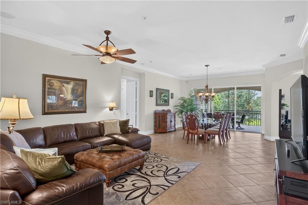 3177 Aviamar Cir, Unit 202, Naples, FL 34114 Photo