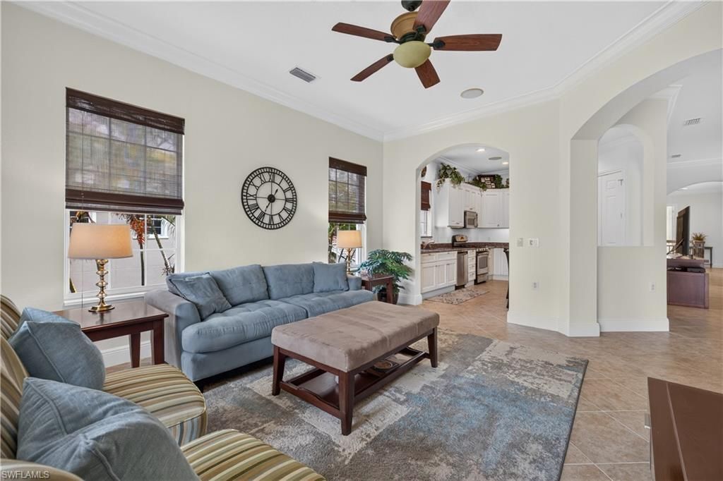 3177 Aviamar Cir, Unit 202, Naples, FL 34114 Photo