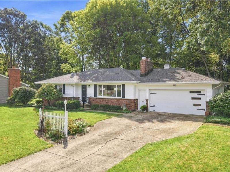 3861 Timber Lane, Youngstown, OH 44511 Photo 2