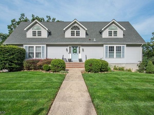82 N Belair Ave, Hanover, NJ 07927