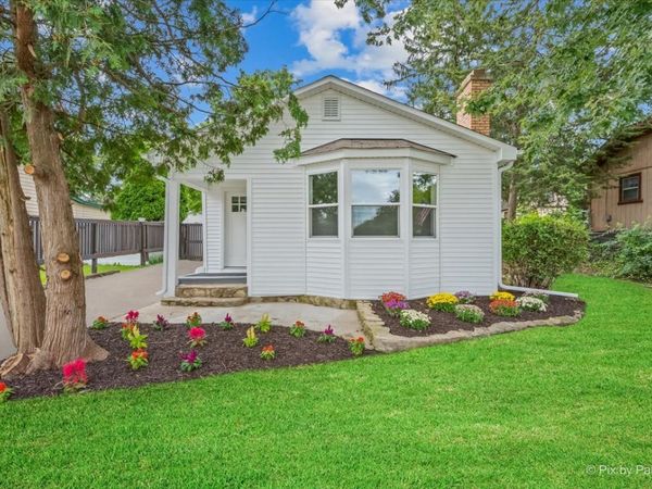 23475 N Summit Drive , Barrington, IL 60010