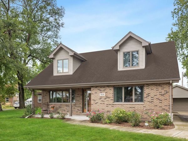 7024 Garden Lane, Bridgeview, IL 60455