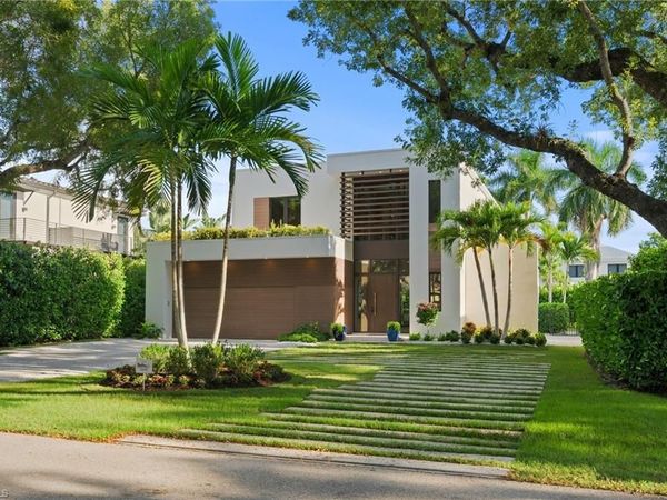 376 1ST AVE N, NAPLES, FL 34102