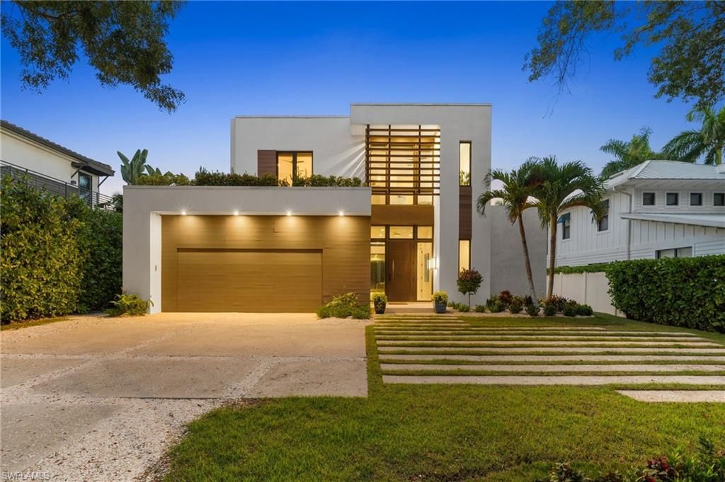 376 1st Ave N, Naples, FL 34102 Photo