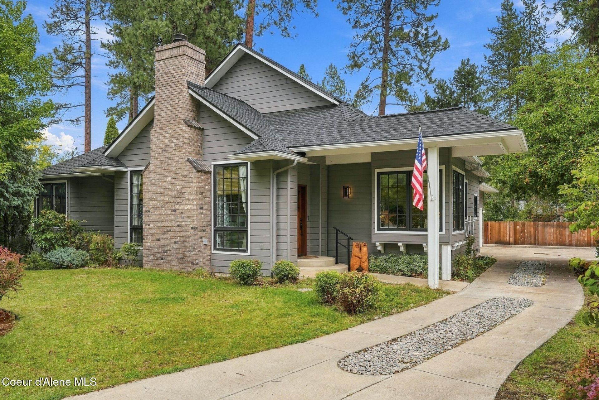501 S Riverside Harbor Dr, Post Falls, ID 83854 Main Photo