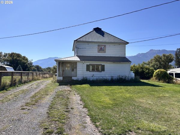 808 W GREENWOOD ST, Enterprise, OR 97828