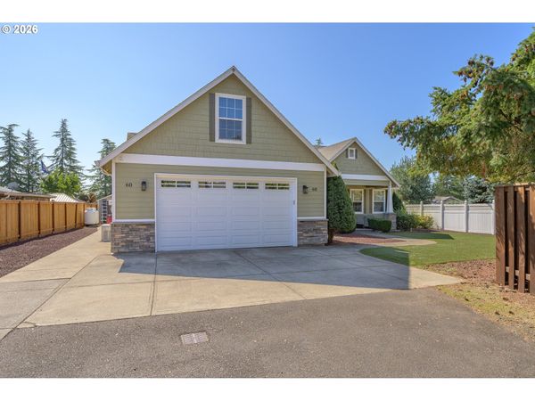 60 W TAYLOR ST, Carlton, OR 97111