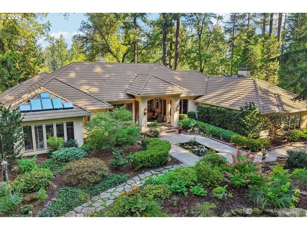 15555 S CLACKAMAS RIVER DR, Oregon City, OR 97045