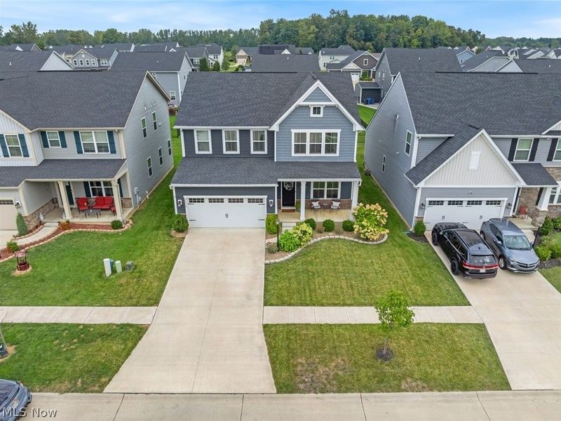 36246 Lands End Drive, North Ridgeville, OH 44039 Photo 2