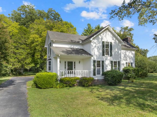 215 Stardust Dr , Shelbyville, TN 37160