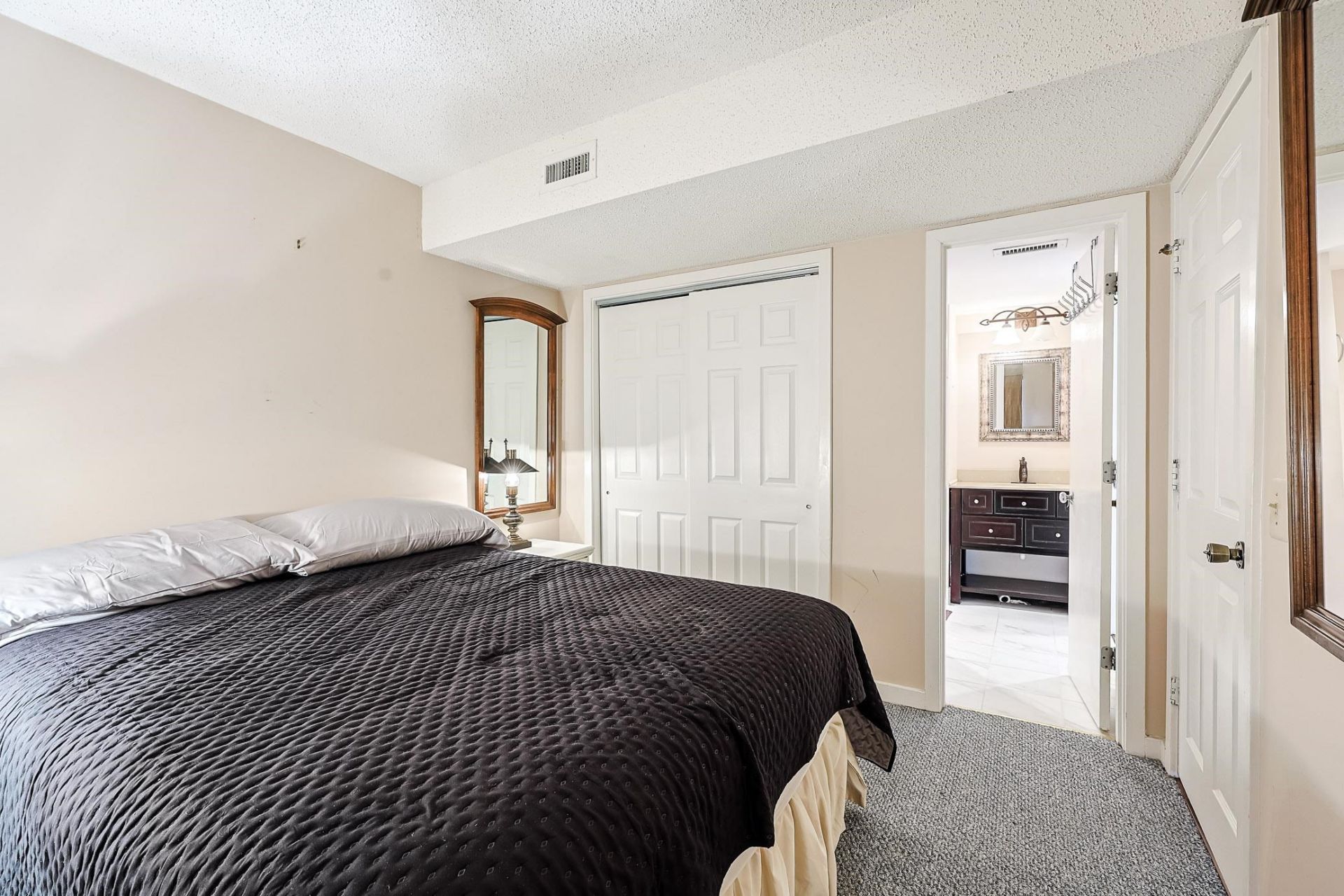 100 Ocean Creek Dr. Photo 19