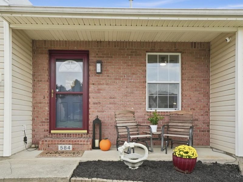 584 Cheyenne Court, Wilmington, OH 45177 Photo 2