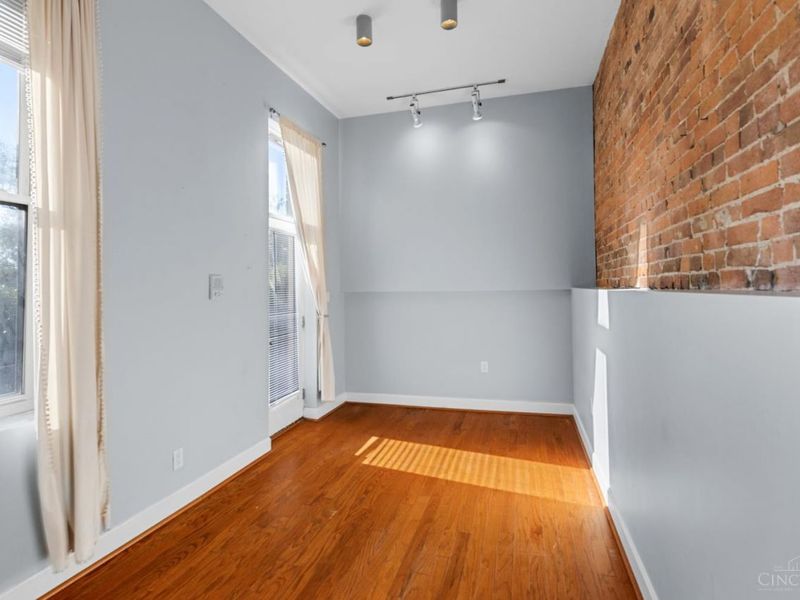 561 Milton Street, Unit O, Cincinnati, OH 45202 Photo 10