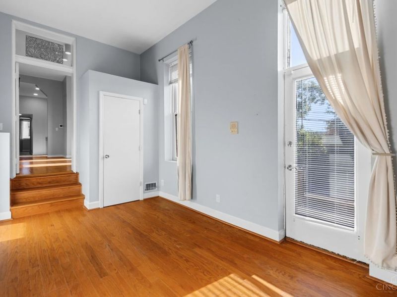 561 Milton Street, Unit O, Cincinnati, OH 45202 Photo 11
